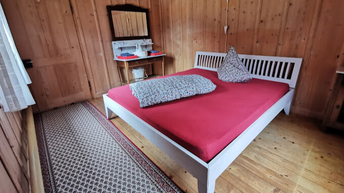 Berggasthaus Plattenbödeli beim Sämtisersee Alpstein Nostalgiezimmer.jpg