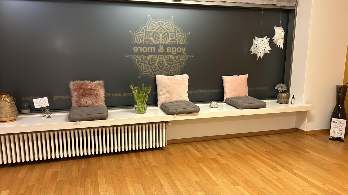 Inspirationstag Raum Yoga and More Bern b.jpg