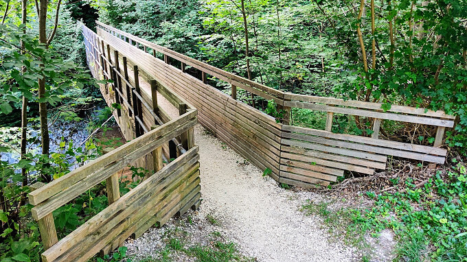 Naturpark Thal Brücke Glück-on-Tour.jpg